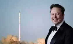 Elon Musk, Mars’a insansı robot taşıyan ilk roketi 2026’da fırlatacak