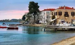 İzmir Foça’da icradan satılık taşınmaz: Ege'nin gözbebeğide 400 metrekarelik arsa açık artırmada