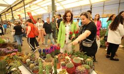 Karşıyaka Çiçek Festivali binlerce doğa tutkununu buluşturdu