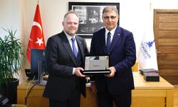 Kanada ve İzmir arasında kültürel ilişkiler gelişecek