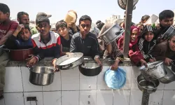 Dünya Merkez Mutfağı, Gazze'deki stokları tükendiği için faaliyetlerini durdurdu!