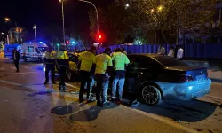 Zincirleme trafik kazası: 4 araç çarpıştı!