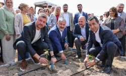 Seraları saldırıya uğramıştı... Buca’da bin umut fidesi toprakla buluştu!