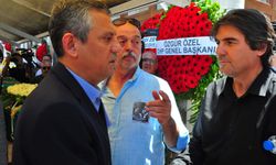 CHP lideri Özgür Özel, cenazeye katıldı