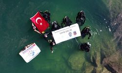 Pertek’te 19 Mayıs’a Özel 19 Metreye “Ata’ya Saygı Dalışı”