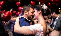 Yeni evleneceklere kötü haber: Şarkılara telif yolda