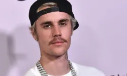 Bieber babasını affetti...