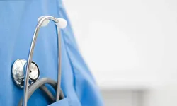 Sisteme takılan doktorlar gönüllü oldu