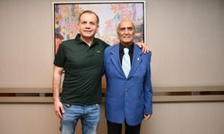 Robotik Cerrahiyle 80 Yaşında Sağlığına Kavuştu