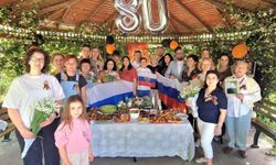İzmir'de Ruslar İkinci Dünya Savaşı Zaferi'ni birlikte kutladı!