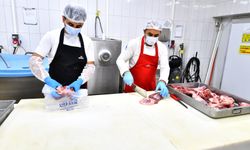İzmirlilerin et bağışları ihtiyaç sahiplerine ulaştırılıyor