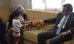 İzmir'deki yangında hayatını kaybeden orman işçisine kaymakamdan ziyaret