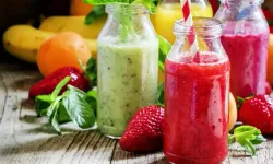 Yazın İçinizi Ferahlatacak Taze Meyveli İçecek Tarifleri 🌞🍓