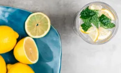 Bir ay boyunca limonlu su içmenin faydaları şaşırtıyor!