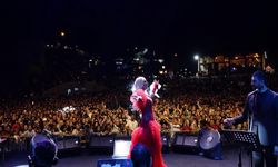 Seda Sayan memleketinde konser verdi