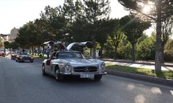 Klasik otomobil tutkunları Ürgüp'te buluştu