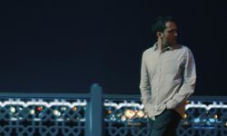 "Köpekle Kurt Arasında" filmi seyirciyle buluşacak