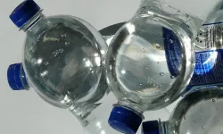 Cam şişeler sandığınız kadar sağlıklı değil