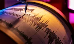Deprem 6.4 büyüklüğünde