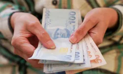 En düşük emekli aylığına düzenleme olacak mı? AKP'den flaş açıklama!