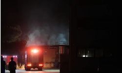 Kemalpaşa'da Cam Fabrikasında Yangın Çıktı