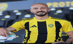 Aliağa FK Ahmet İlhan'la imzaladı