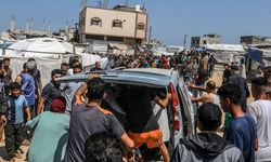 İsrail'in Gazze'ye düzenlediği saldırılarda 19 Filistinli öldü!