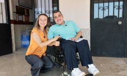 Başkan Mutlu sınav günü engelli genci yalnız bırakmadı