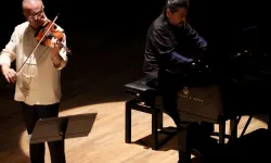 İzmir’in Sanat Festivali Başladı: AASSM’de Unutulmaz Gece