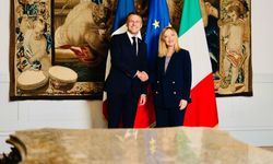 Meloni ve Macron, yine birlikteler...