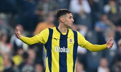 Fenerbahçe'de sezonun tek kırmızısı Mert Müldür’e çıktı!