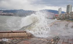İzmir'in Unutulan Tehdidi: Tarihin En Büyük Dalgası ve Yaklaşan Tsunami Riski