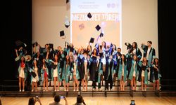 Ege Üniversitesi Güzel Sanatlar, Tasarım ve Mimarlık Fakültesi 4. dönem mezunlarını sektöre uğurladı