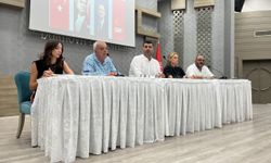 CHP'den Bornova'da birlik mesajı: 'Hukuksuzluklara karşı dimdik ayaktayız'