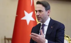 Enerjide rota ABD'ye dönüyor: Bakan Bayraktar'dan yeni LNG ve ortak petrol arama sinyali!