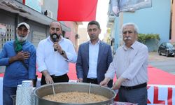 Bayraklı'da aşure bereketi