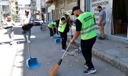 Bornova’da 'Süpürge Timi' görevde