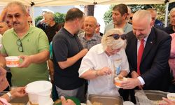 İzmir Menemen'de 30 yıllık acı unutulmadı: "Unutan tekrar yaşar" çığlığıyla Srebrenitsa anıldı!