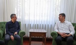 CHP Lideri Özgür Özel Abdurrahman Tutdere’yi evinde ziyaret etti