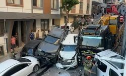 Başakşehir'de vinç park halindeki 18 araca çarptı