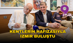 Başkan Tugay Prof. Dr. Ruşen Keleş’in imza gününe katıldı!