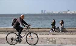 Meteorolojiden sıcaklık uyarısı: İzmir 40 dereceyi görecek!