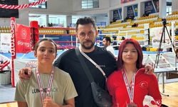 Bergamalı boksör kızlardan büyük başarı!
