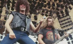 Iron Maiden'ın ilk sesi Paul Mario Day yaşamını yitirdi