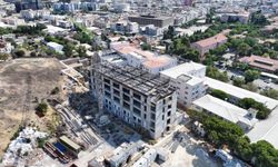 Eşrefpaşa Hastanesi’nde yükseliş sürüyor: Yeni bina beşinci kata ulaştı