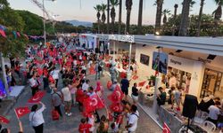 Bayraklı’da Zafer Bayramı gün boyu süren coşkuyla kutlandı