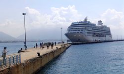 Turist akını Alanya sokaklarını canlandırdı
