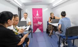 İzmir'de Mobil İstihdam Aracı iş arayanlarla işverenleri aynı çatı altında buluşturuyor