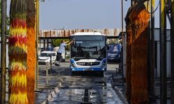 ESHOT’tan otobüs yıkamada dev çevre projesi: Aylık bin 100 hanenin suyu geri kazanılıyor