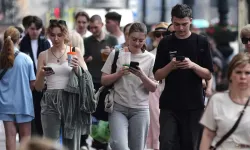 Rusya'dan 'dijital demir perde' hamlesi: Whatsapp ve Telegram'da aramalar 'suçla mücadele' gerekçesiyle susturuldu